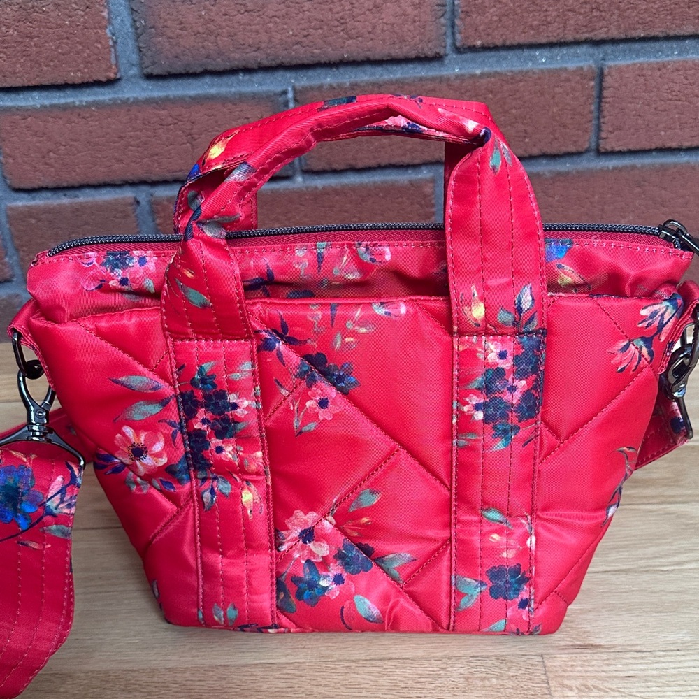 Lug Floral Red Quilted Women's Bag - Picture 3 of 5
